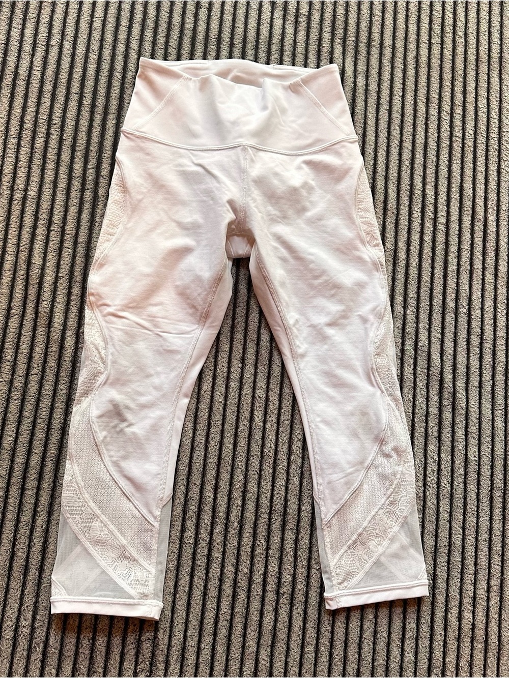 Lululemon White Cropped Leggings Size 6 Stretch Elastic Waist Nylon Spandex Knit